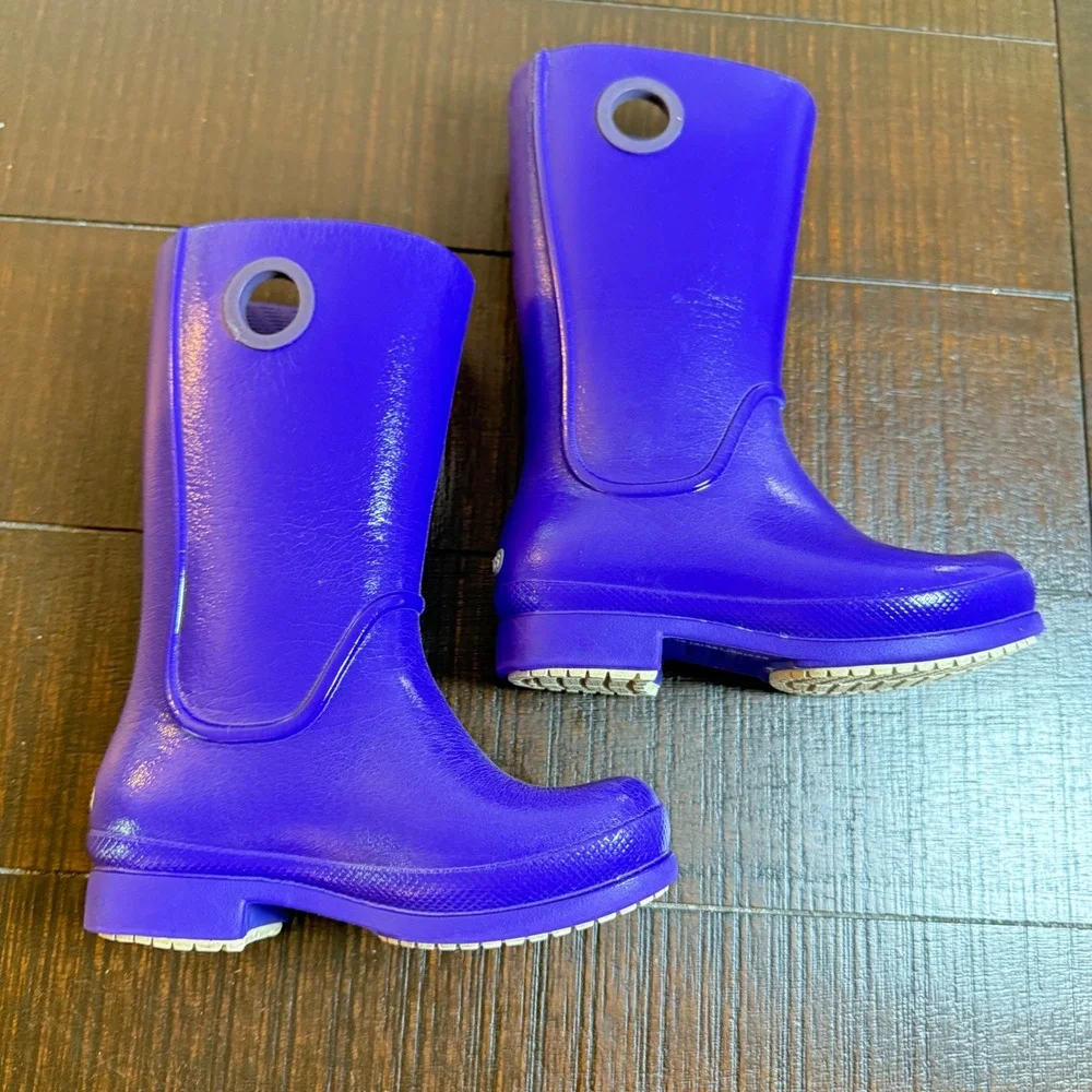 Crocs Rain Boots Kids Size 9 Purple Wellies Waterproof Pull On Shiny